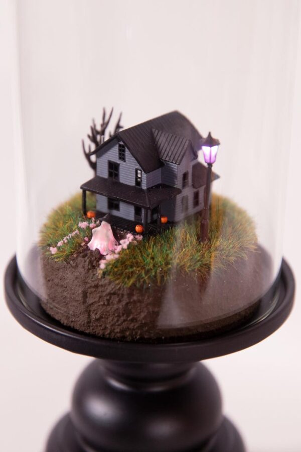 Cherry Blossom Ghost / House diorama - Image 5