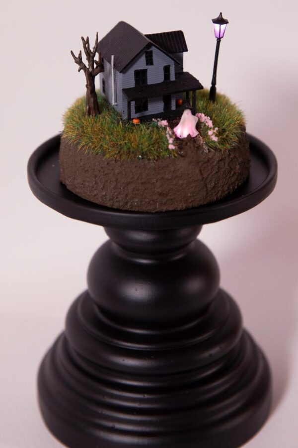 Cherry Blossom Ghost / House diorama - Image 10