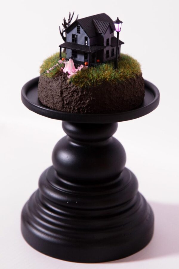 Cherry Blossom Ghost / House diorama - Image 11